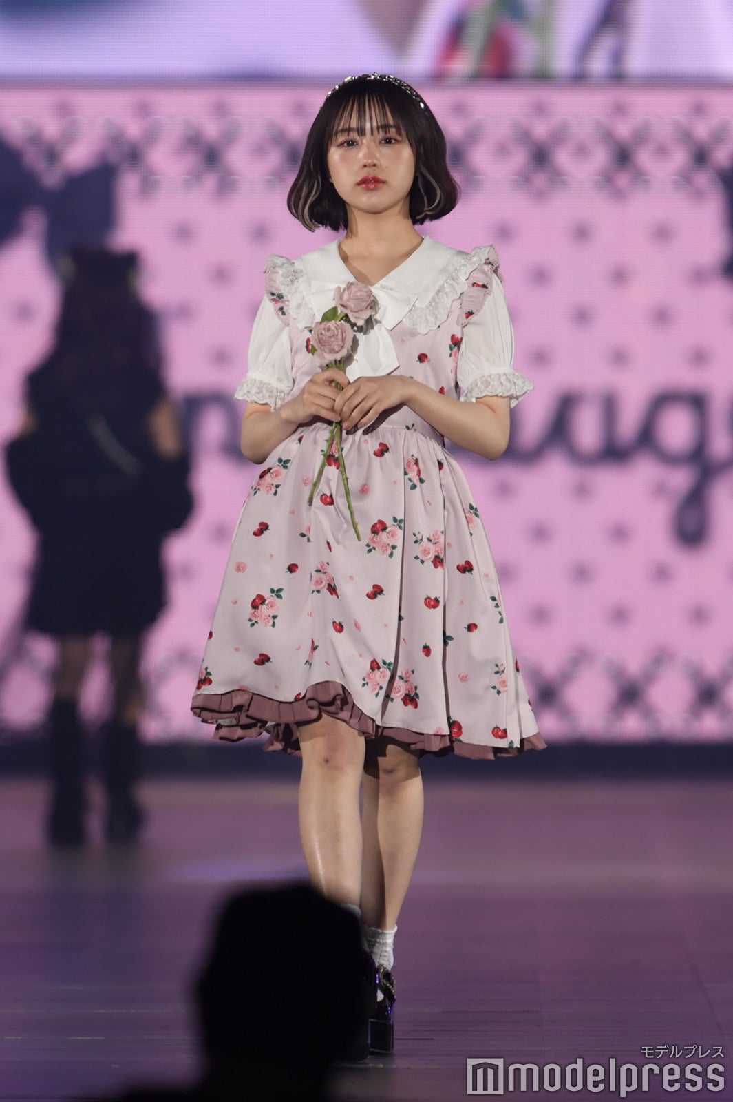 （C）モデルプレス