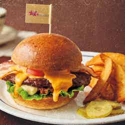 スタジオ・スターズ BLT バーガー・プレート/画像提供:ユニバーサル・スタジオ・ジャパンパン