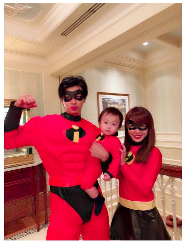 アレクサンダー・景虎くん・川崎希/川崎希オフィシャルブログより