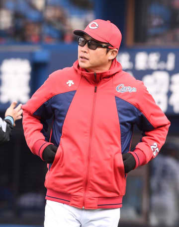 ドラ1平川、菊池に手応えの広島・新井監督「ボールが高い」開幕投手候補の森下には苦言【一問一答】