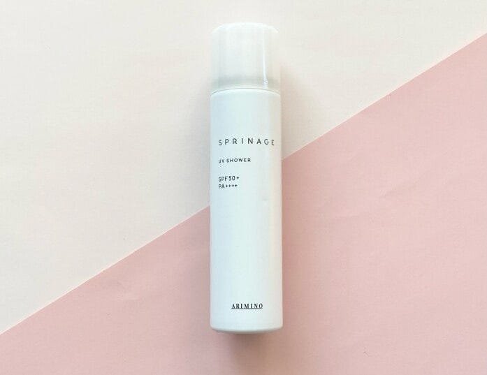 比較的コンパクトなサイズで使い切りやすい、スプレータイプの日焼け止め