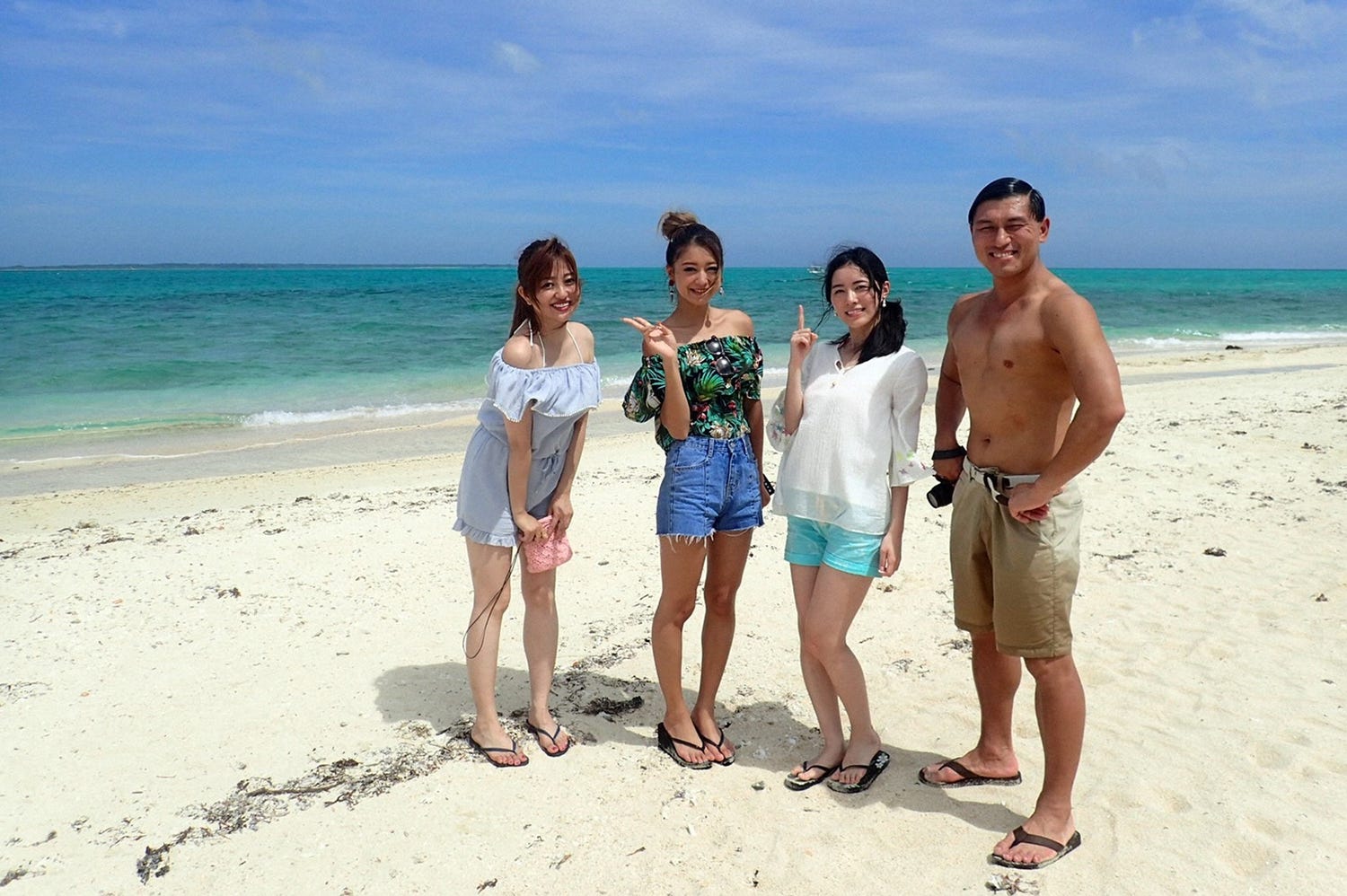 SKE48松井珠理奈、“先輩”菊地亜美に相談 みちょぱと美女3人で沖縄離島巡り