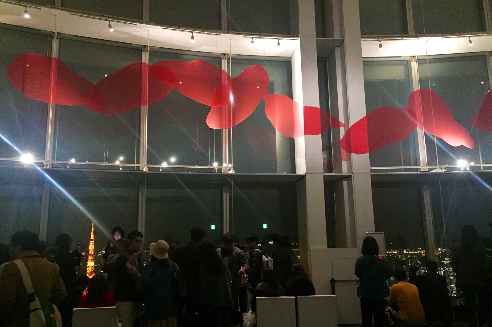 夜の展望台の様子／画像提供：森ビル