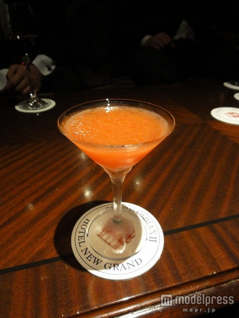 ホテルならではの本格カクテルを味わえる／photo by cobacco