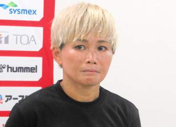 「相変わらずの美しさよ」元なでしこJ“おしゃれ番長”、40歳モデル姿に驚きの声「モデルさんが可愛すぎて」