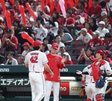 広島 「ブルペンデー」で競り勝つ 先発の赤木から6投手でつなぐ