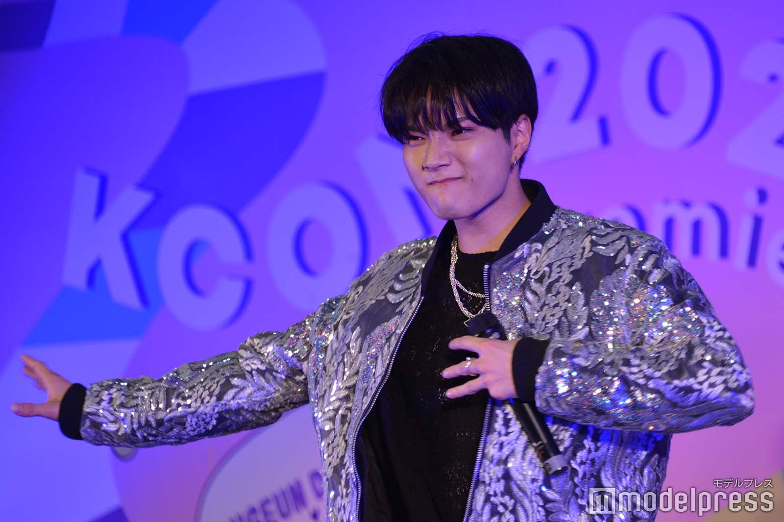 リレーダンスで踊る中川勝就 （C）モデルプレス