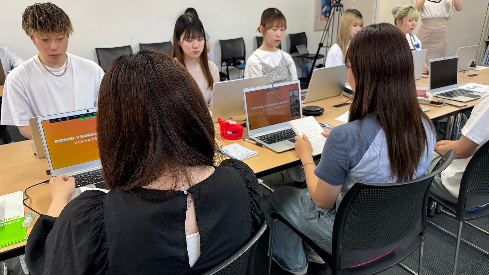 REDYAZEL×学校法人河原学園（提供写真）
