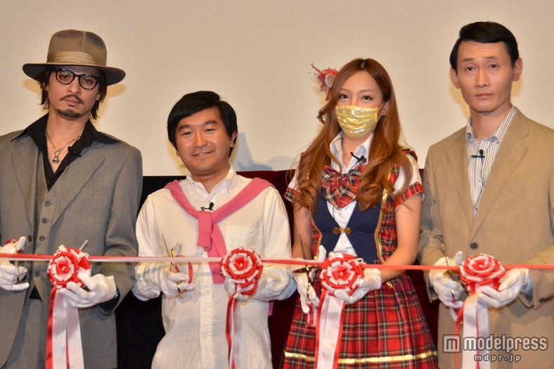 （左から）ハイメ、小石田純一、ざわちん、きくりん