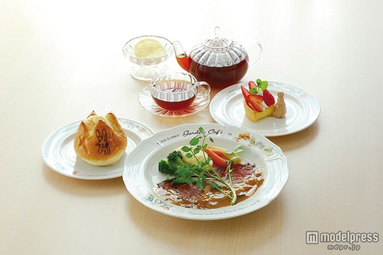 「ポターさんのブリティッシュディナー【ドリンク付】ローストビーフコース」2，600円