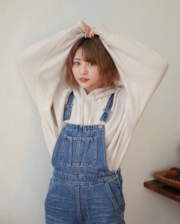 新生「小悪魔ageha」の編集長をつとめるグラビアタレントの百瀬りえ(提供写真)