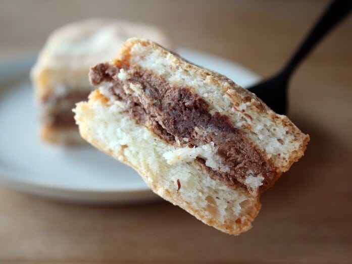 歯切れのよい生地に、クリームの量もしっかり入っています