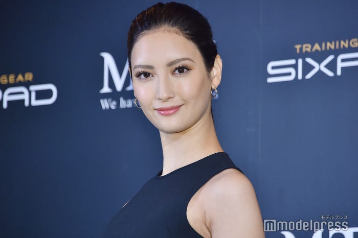 菜々緒(C)モデルプレス