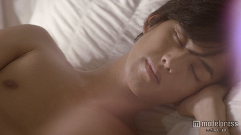 新井裕介／「PEACH JOHN」キャンペーン動画「カンペキな彼」篇より