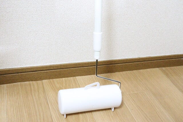 粘着テープクリーナー（伸縮二段式、テープ別売）　自立