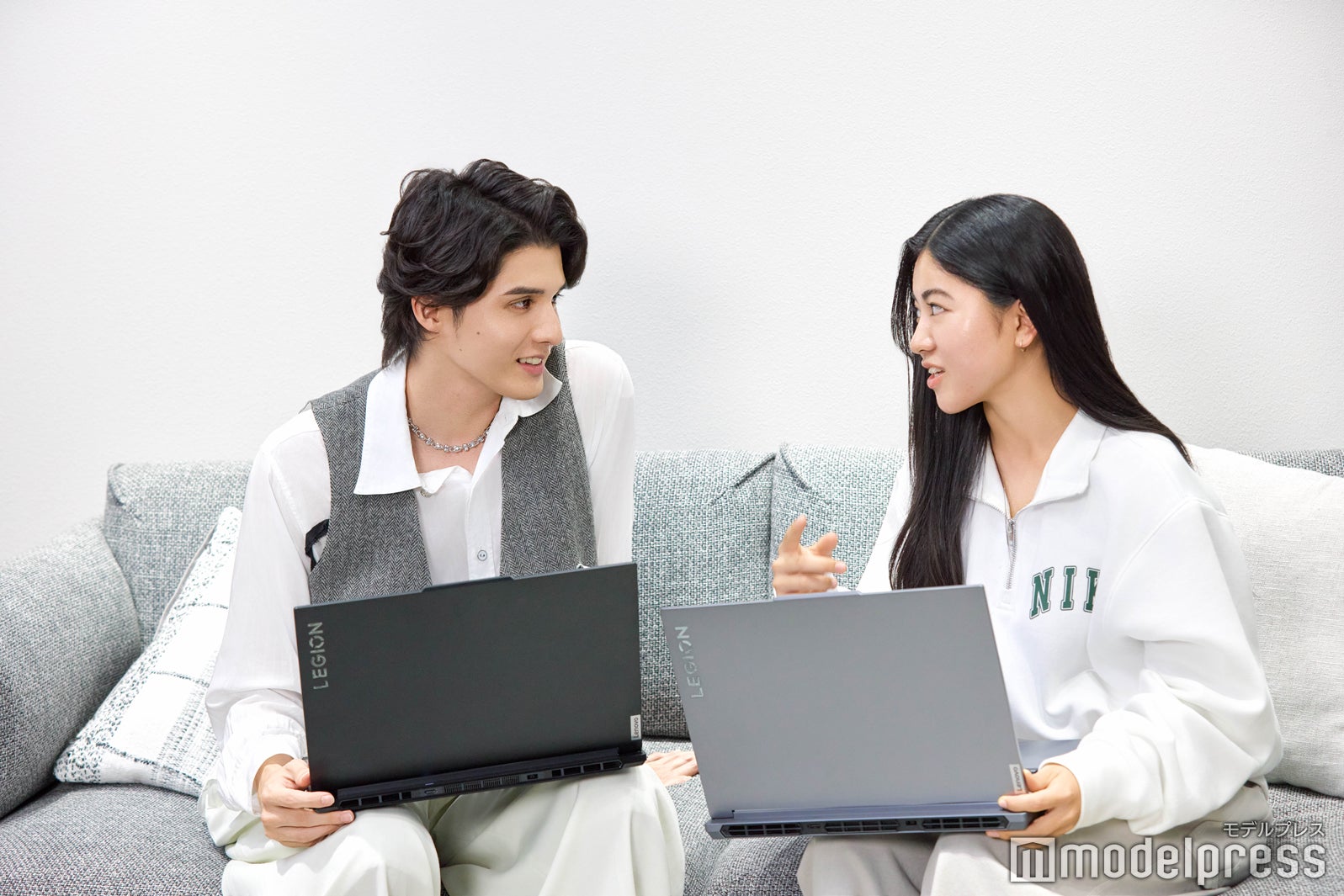 （C）モデルプレス