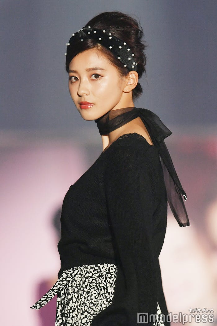 朝比奈彩(C)モデルプレス