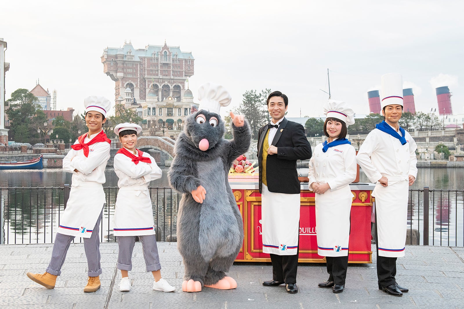 東京ディズニーシー「レミーの“誰でも名シェフ”」（C）Disney（C）Disney／Pixar
