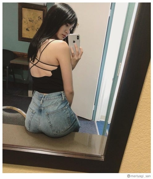 永尾まりや、美背中際立つSEXYショットに「美しい」の声続出