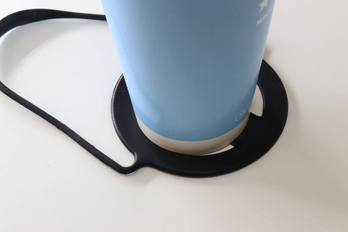 ダイソーのシリコンドリンクカップホルダーの使用例