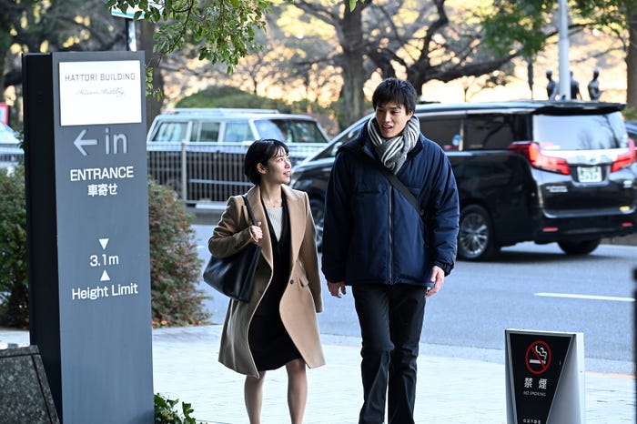 吉谷彩子、鈴木伸之/「忍者に結婚は難しい」第5話(C)フジテレビ