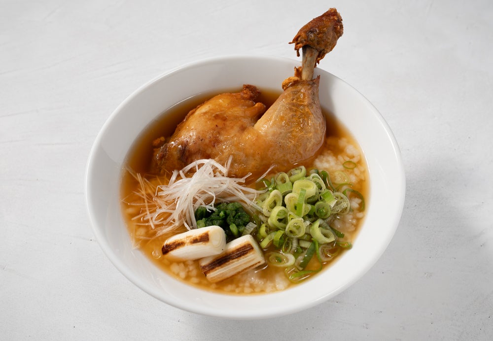 鶏のおかゆ(醤油)1,500円 税込/提供画像