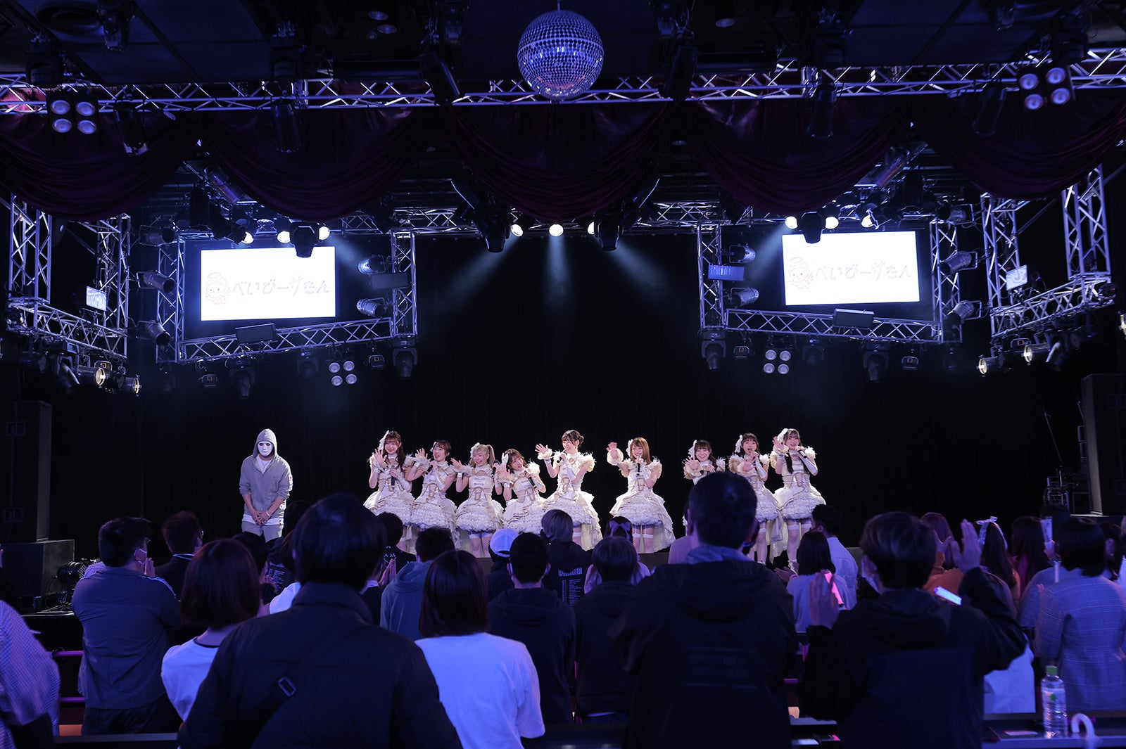 べいびーサたん「べいびーサたん DEBUT LIVE ～小悪魔はじめました～」より／提供画像