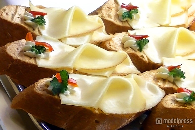 日本店限定オープンサンド／画像提供：JR東日本ステーションリテイリング