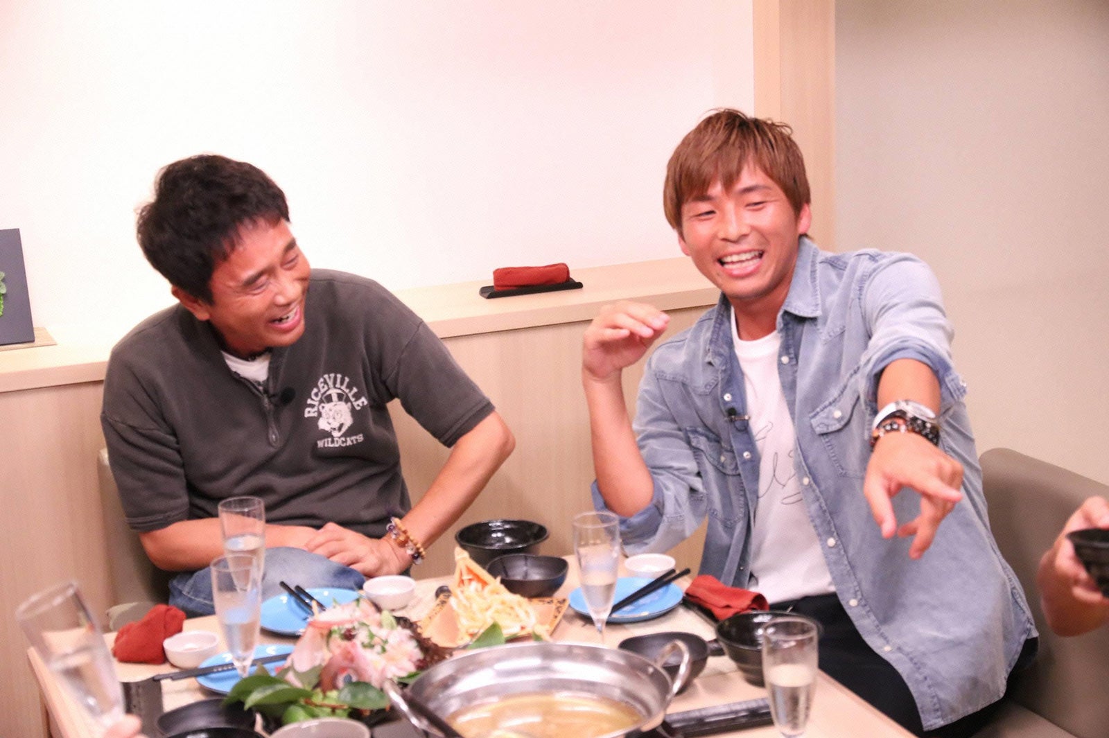 浜田雅功、乾貴士選手 （C）フジテレビ