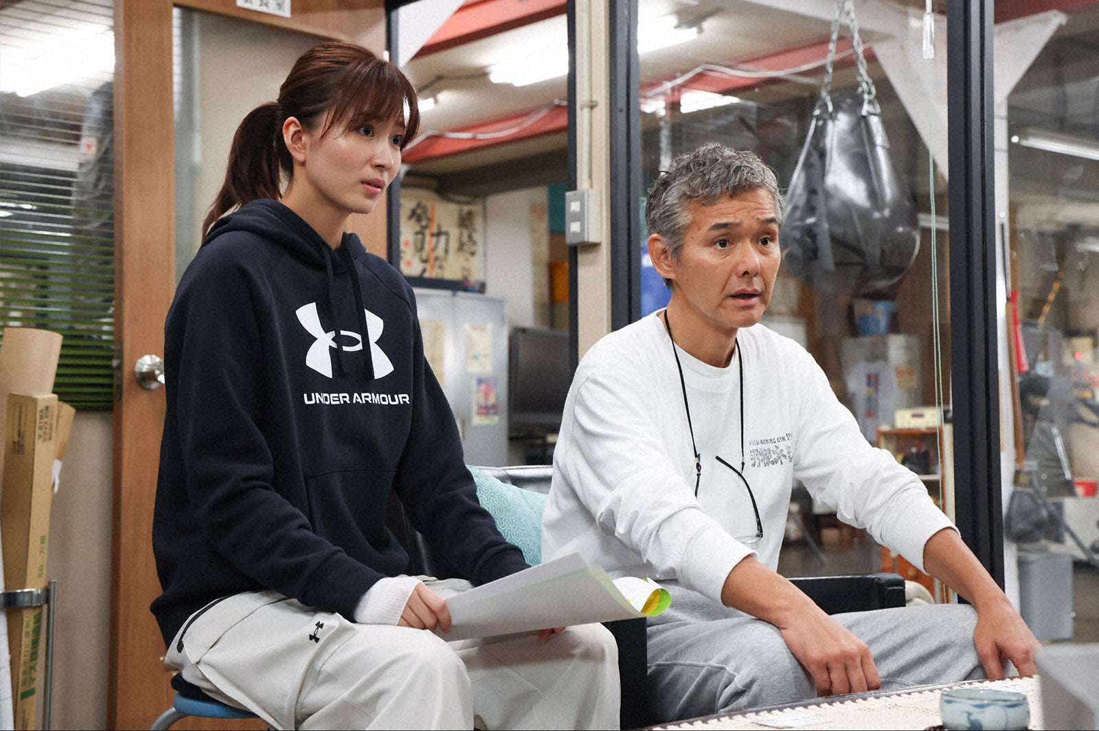 岡崎紗絵、渡部篤郎「あのクズを殴ってやりたいんだ」第3話（C）TBS