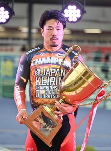 【競輪】平塚G1 古性優作が日本選手権を初制覇 「日本一になるために全てをささげてきた」と歓喜Vに涙