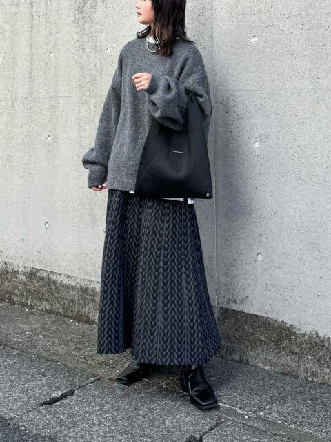 モノトーンのきれいめカジュアルコーデ