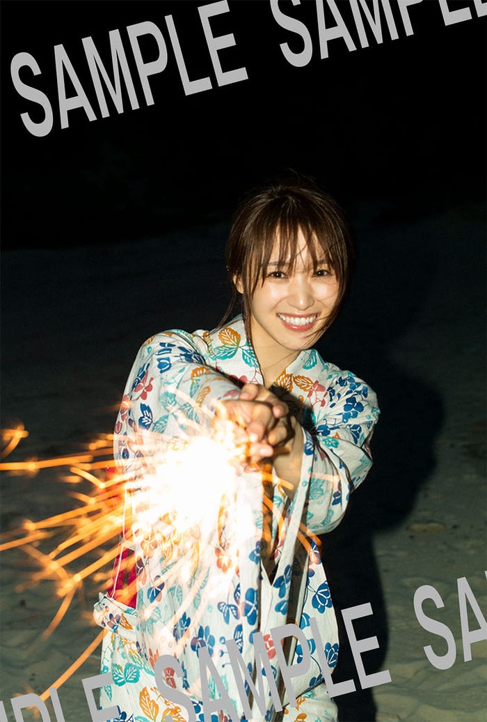 菅井友香卒業写真集「大切なもの」コーチャンフォーポストカード(C)細居幸次郎/集英社