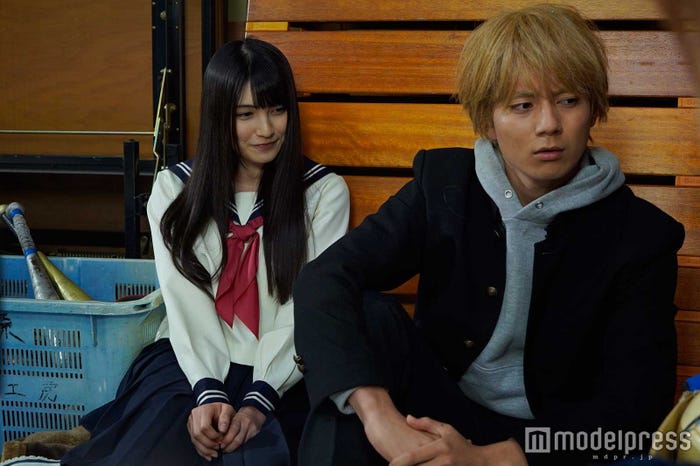 HKT48・神志那結衣「密室LOVE」より(C)AKBラブナイト製作委員会