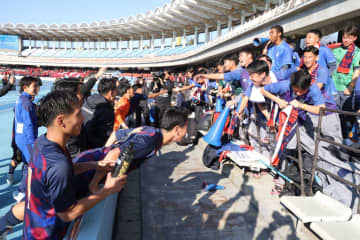 興国 悲願の全国初星！飲酒問題乗り越え創部61年目 前向き＆感謝の心でつかんだ FW安田2発「楽しめて勝てた」