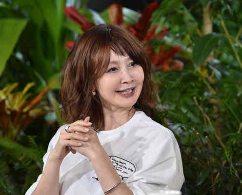 YOUが衝撃告白「芸能人じゃなきゃもっと路上でチューしてる」