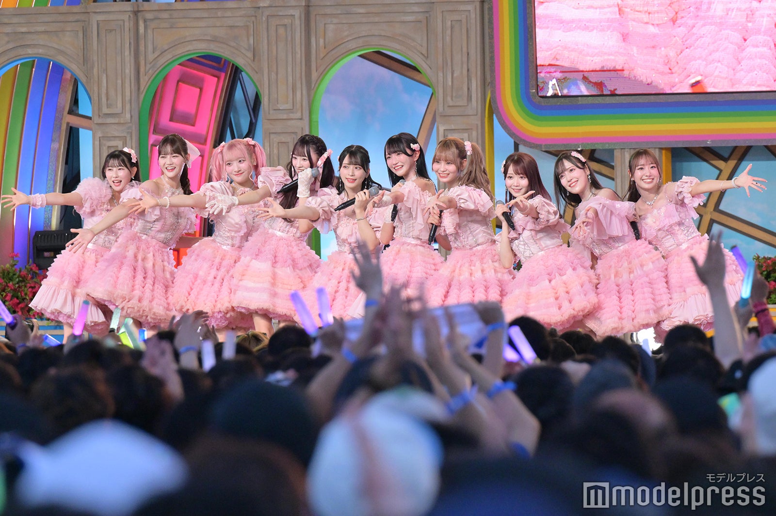 ＝LOVE（C）モデルプレス