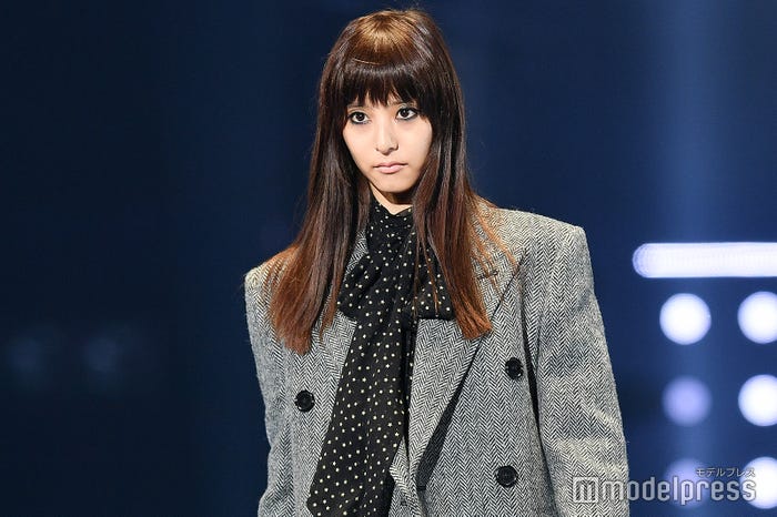 トップバッターで登場した新木優子(C)モデルプレス