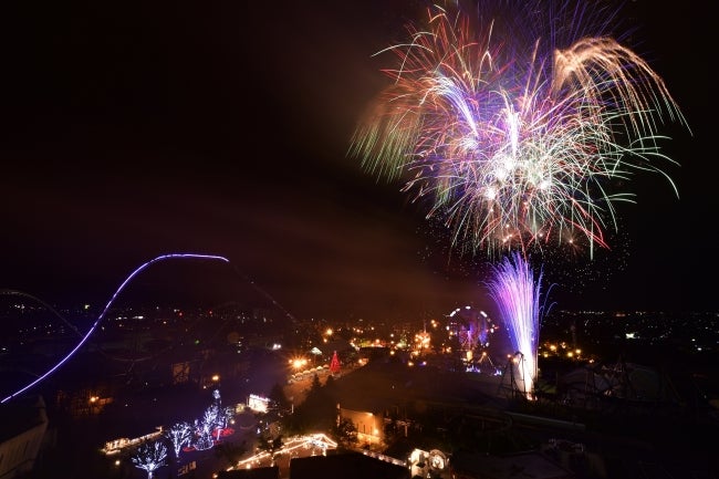 楽曲連動花火ショー／画像提供：富士急行