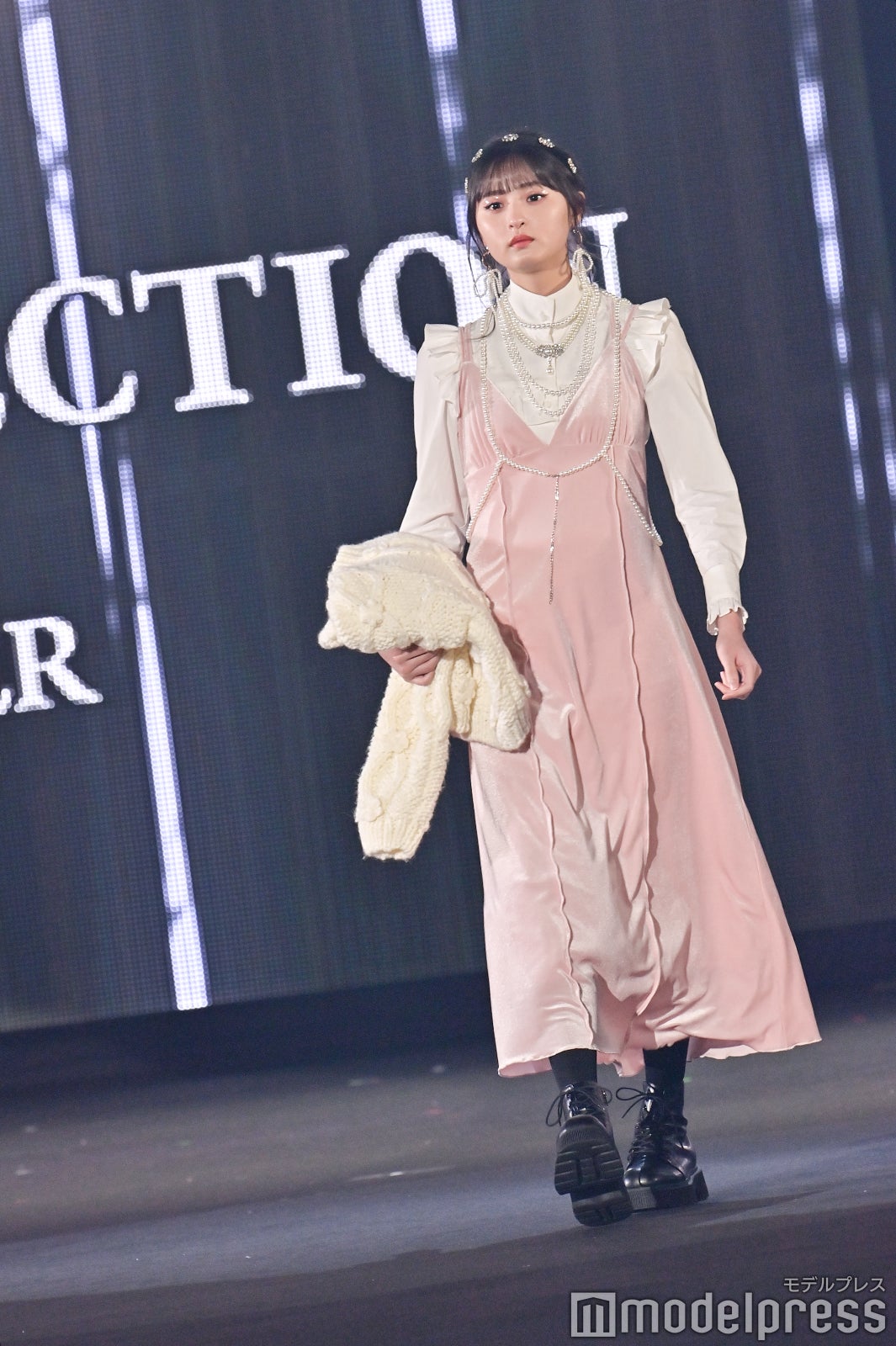 （C）モデルプレス