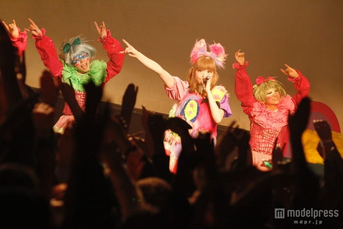 きゃりーぱみゅぱみゅ/photo by AKI ISHII