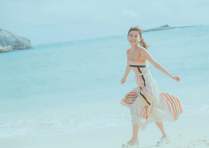 宇野実彩子(AAA)ファンブック「Uno Book」(C)女鹿成二