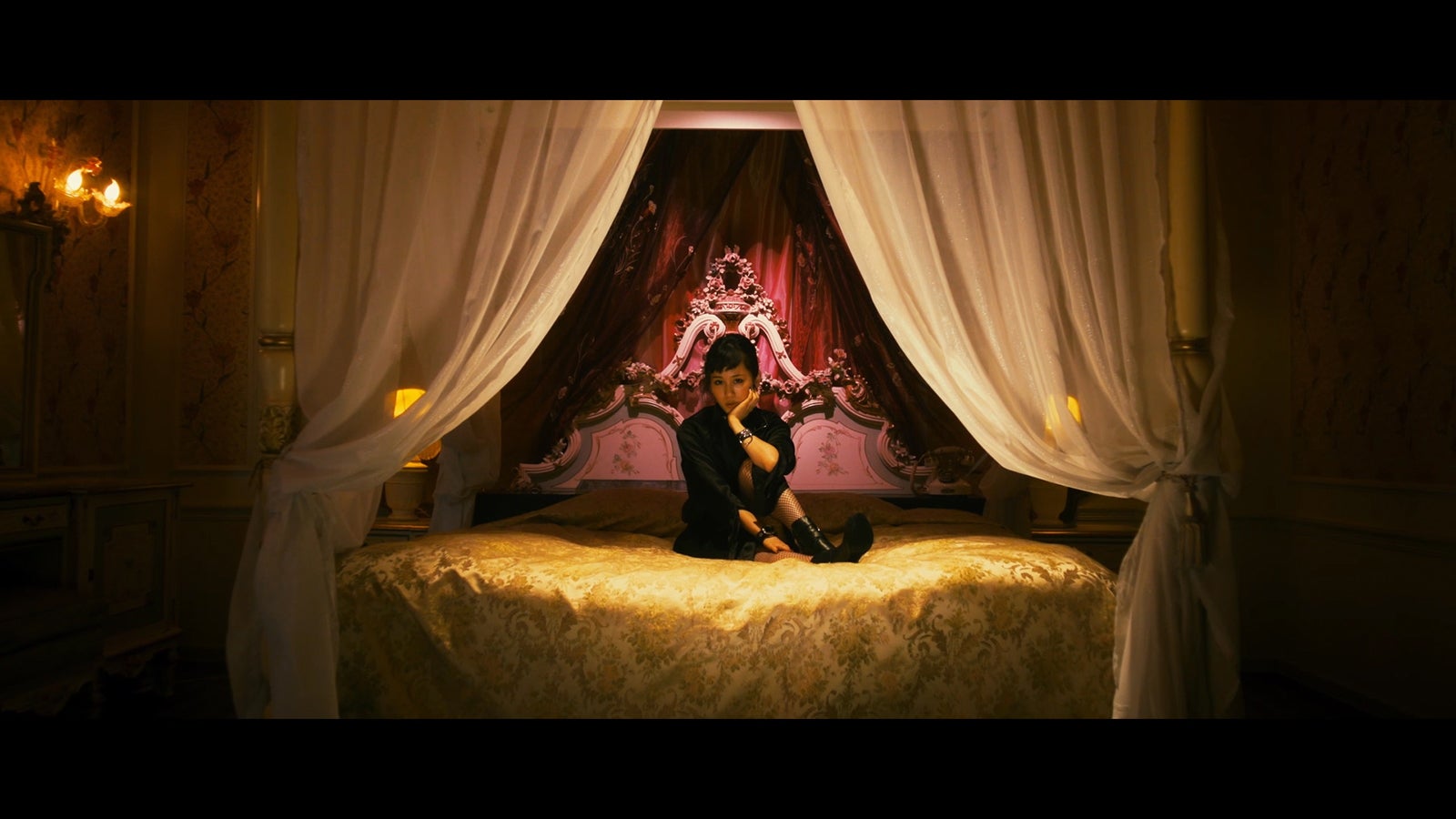 前田敦子／「Selfish」MVより