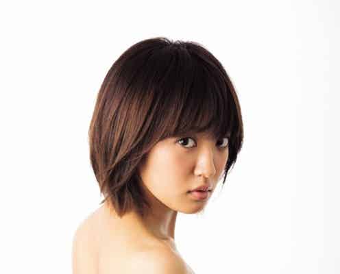 夏菜、セミヌードで美ボディ大胆露出 豊満バストにもうっとり