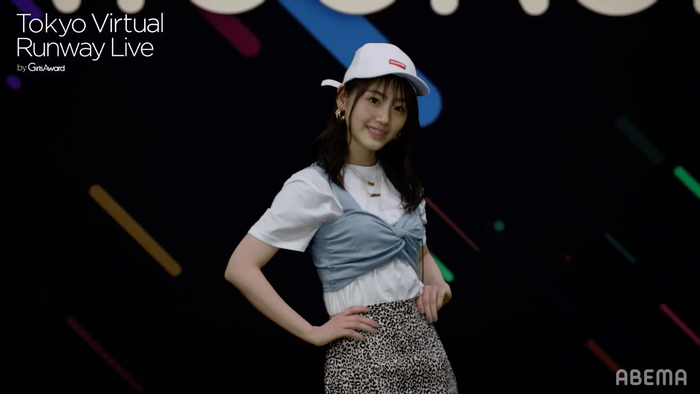 佐々木美玲(C)Tokyo Virtual Runway Live by GirlsAward (C)AbemaTV, Inc.