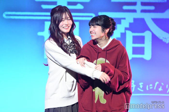 田仲埜愛、向井怜衣(C)モデルプレス