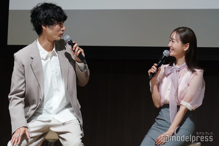 上杉柊平、松本まりか(C)モデルプレス