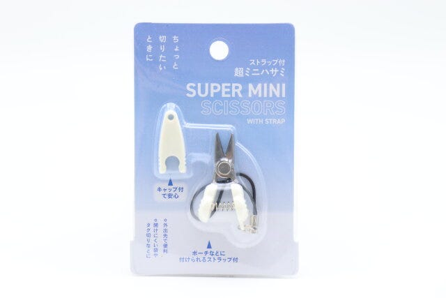 キャンドゥ　ストラップ付超ミニハサミ　パッケージ