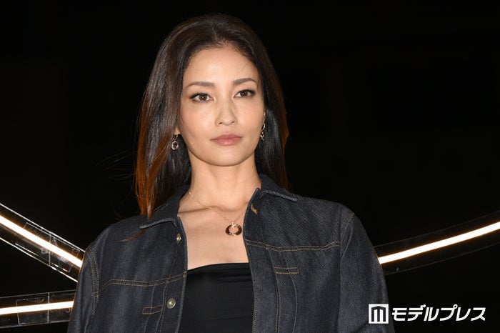 黒木メイサ「お顔はもちろんオーラも全てが可愛い」人気女優と食事へ「綺麗すぎてうっとり」「凛とした雰囲気が似てる」の声