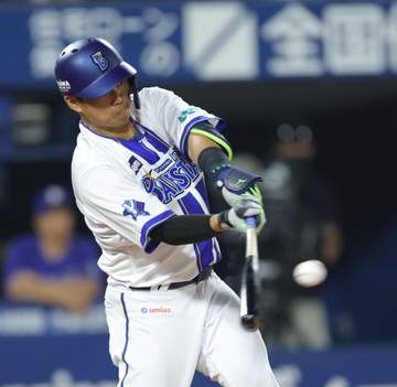 DeNA逆転サヨナラ勝ち！劇的4連勝 宮崎が同点犠飛→蝦名が決めた 中日守護神・松山攻略